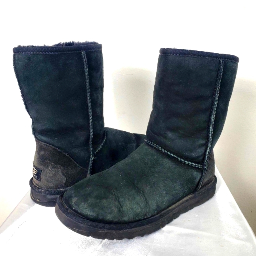 UGG Classic Women's Black Short Boots Sherpa Lined Suede Warm Winter